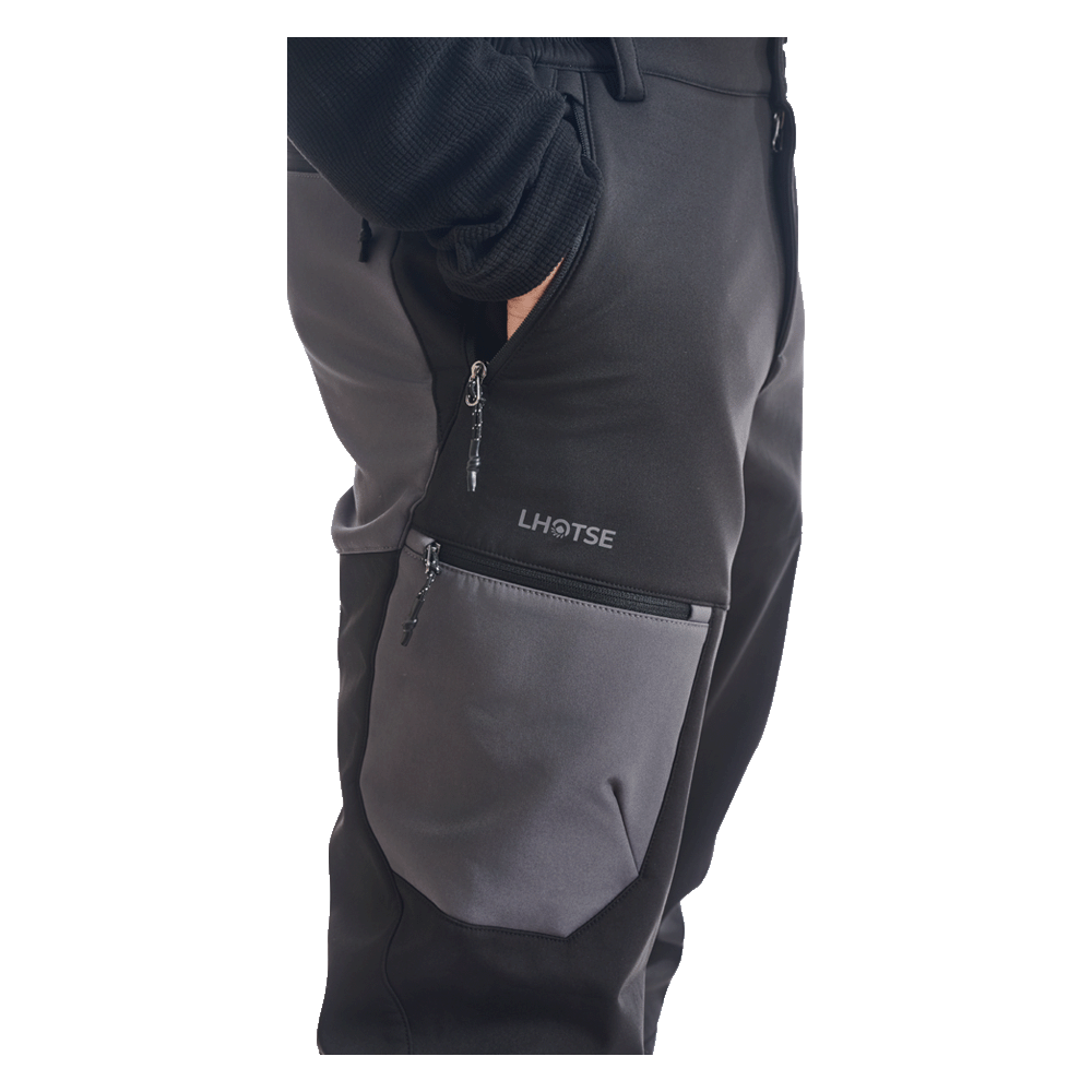 PANTALON-LARS-BLACK-PORTE-PROFIL-DROIT